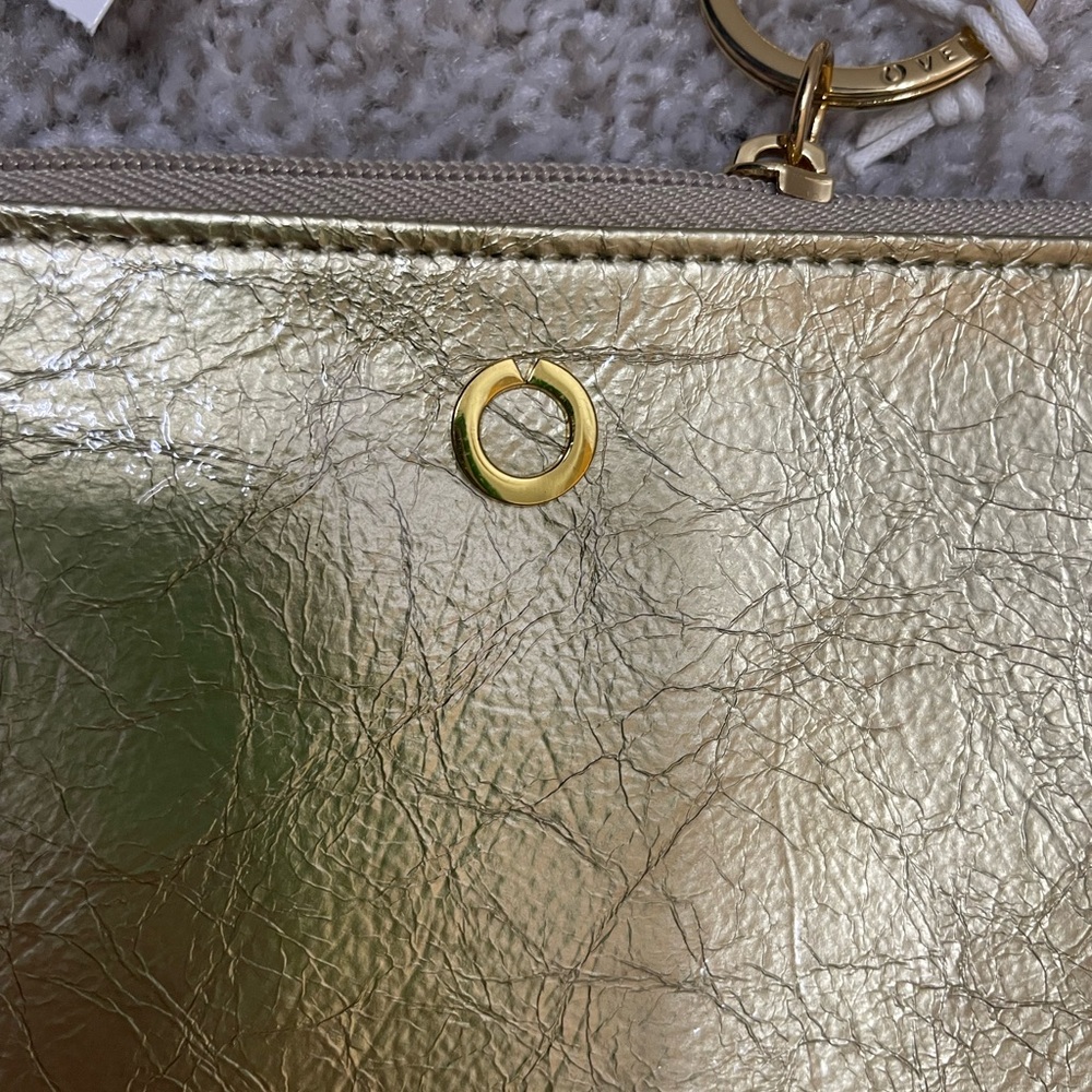 Oventure Crinkle Chic Gold Wristlet Clutch